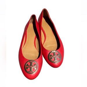 TORY BURCH- Red Flats with Gold emblem